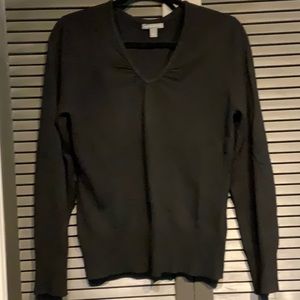Women’s V-Neck Sweater - Black
